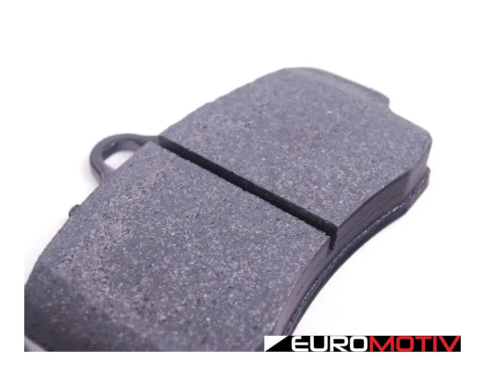 Performance Ceramic Brake Pad Set