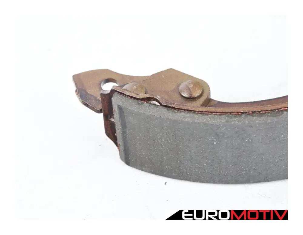 Rear Brake Shoe Set