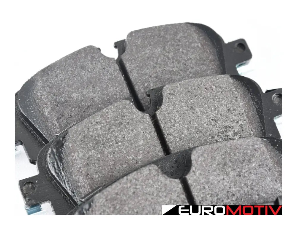 Rear Performance Ceramic Brake Pad Set