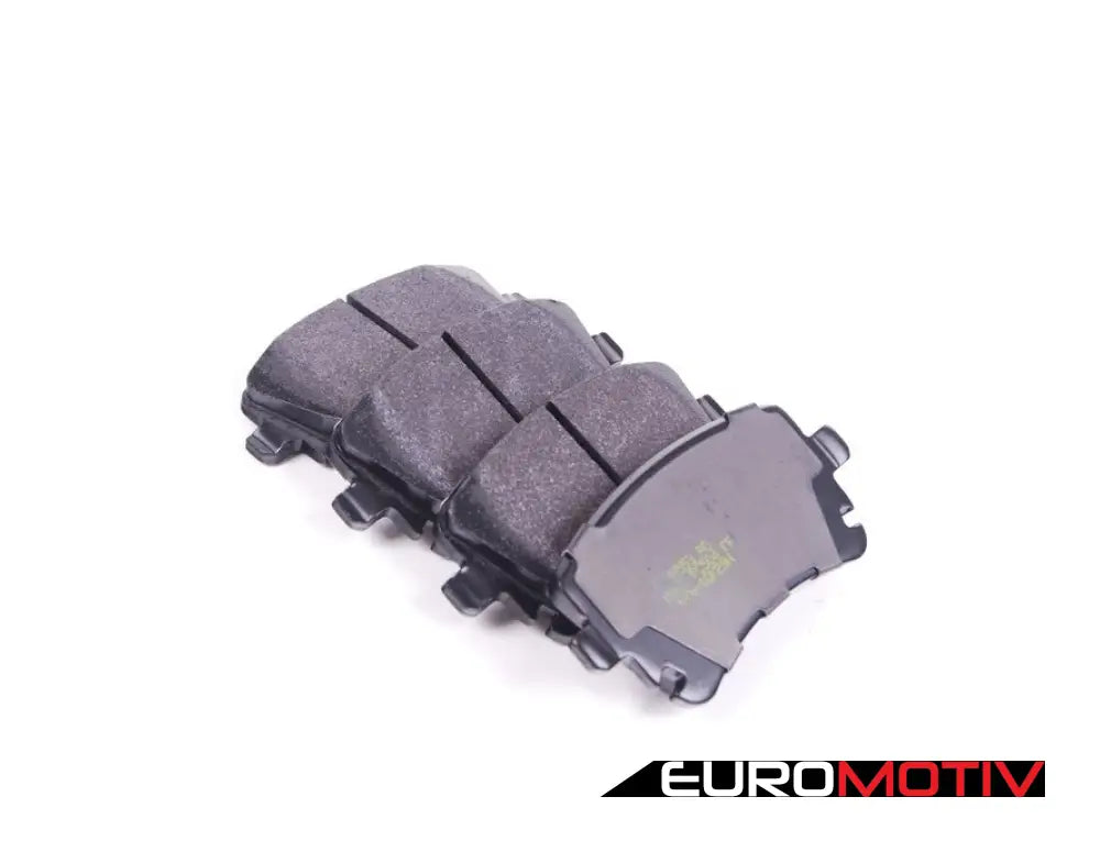 Rear Performance Ceramic Brake Pad Set