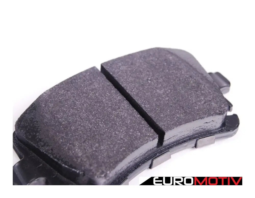 Rear Performance Ceramic Brake Pad Set