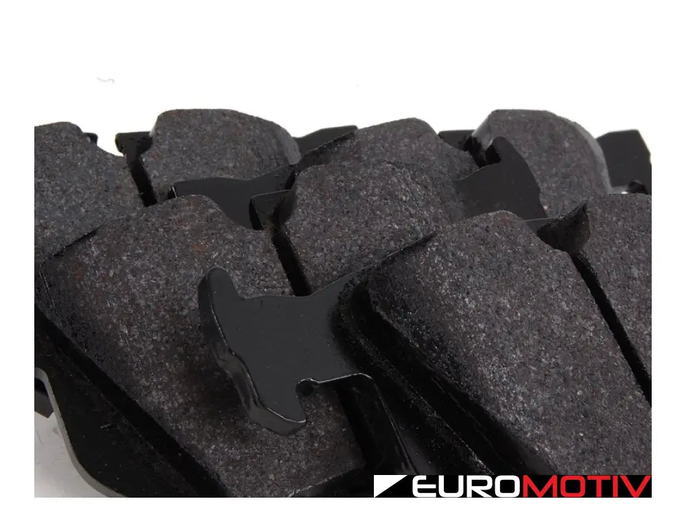 Rear Performance Ceramic Brake Pad Set