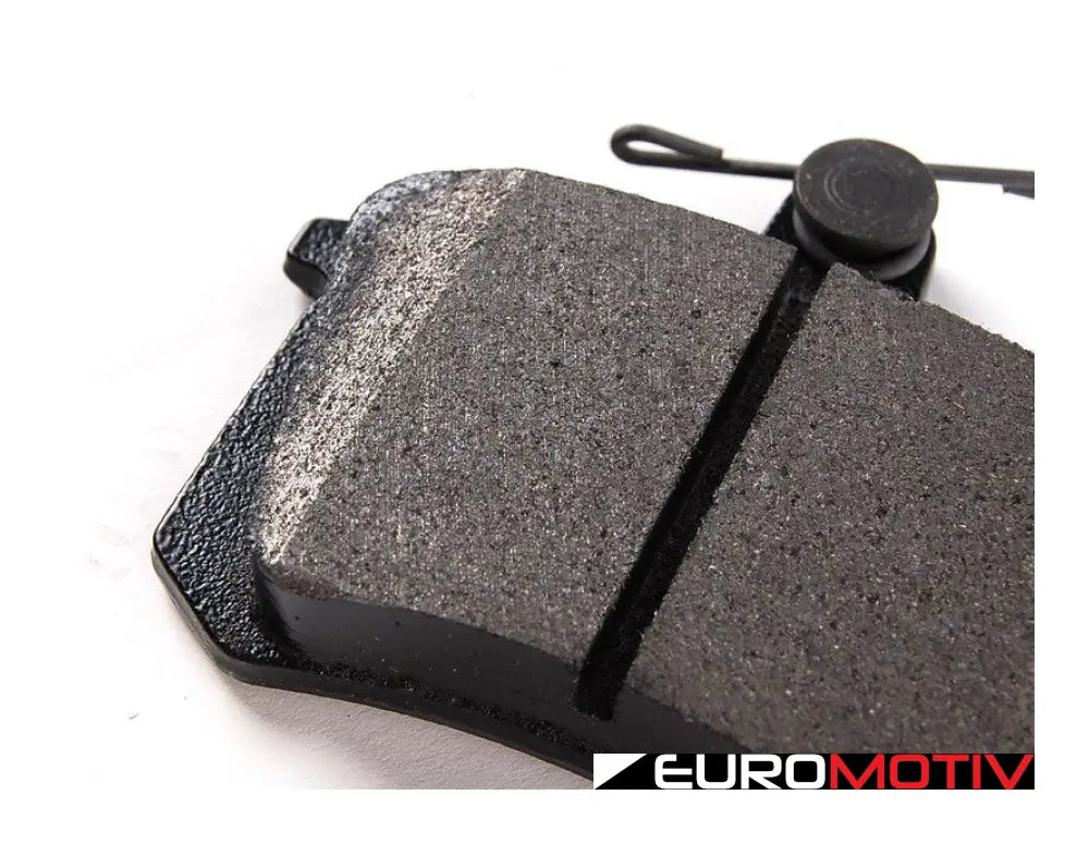 Rear Performance Ceramic Brake Pad Set