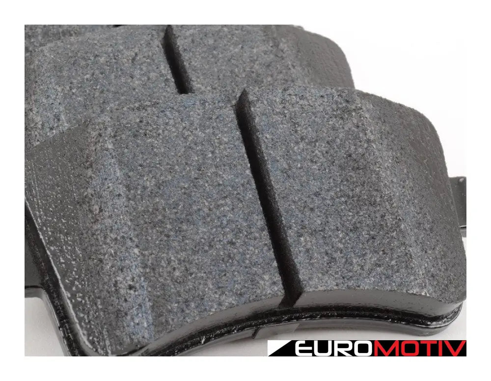 Rear Performance Ceramic Brake Pad Set