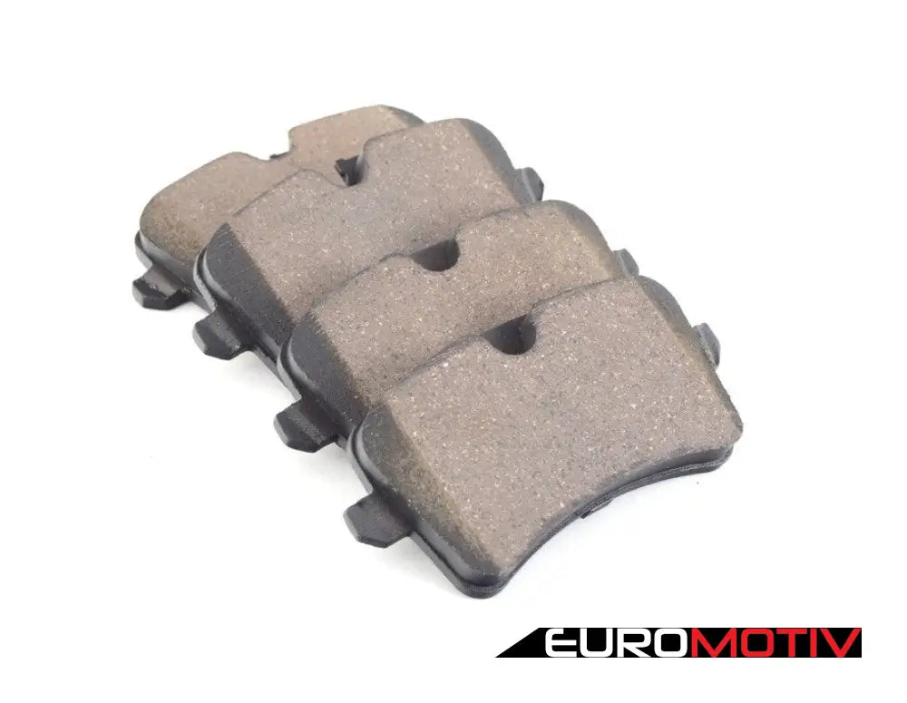 Rear Premium Ceramic Brake Pad Set