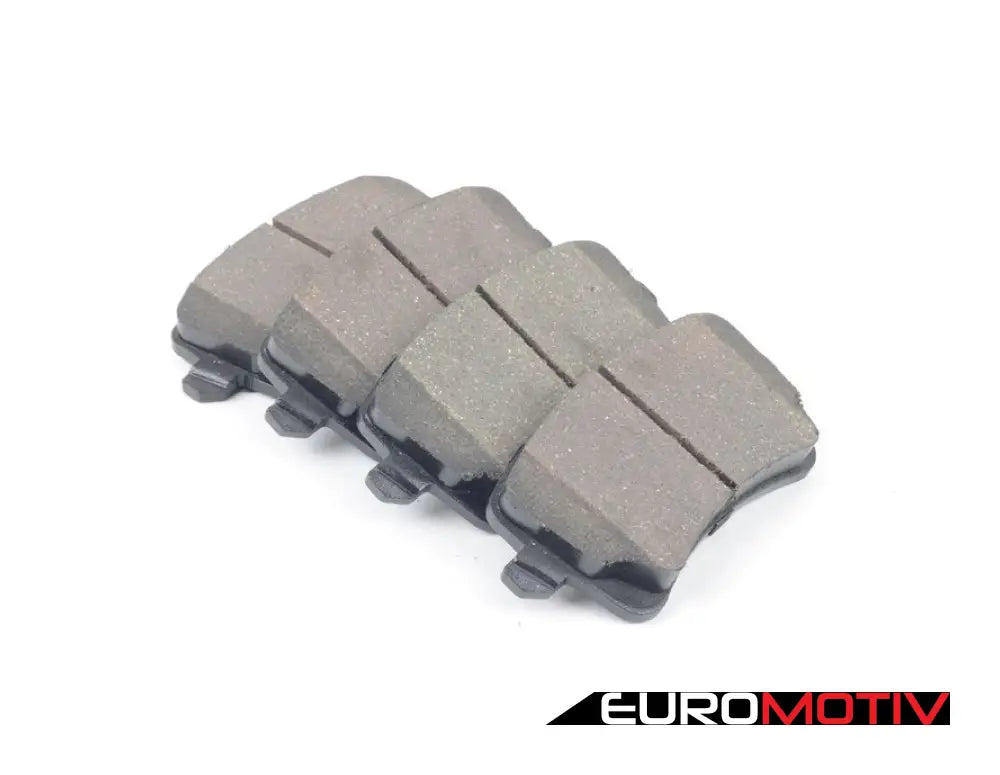 Rear Premium Ceramic Brake Pad Set