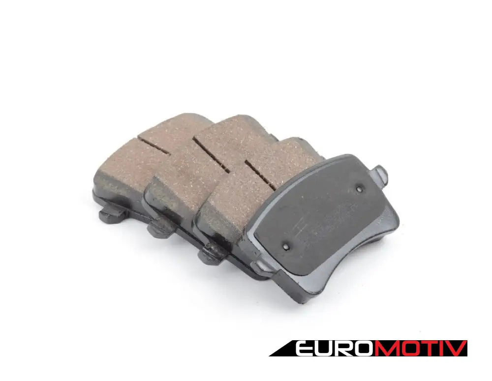 Rear Premium Ceramic Brake Pad Set