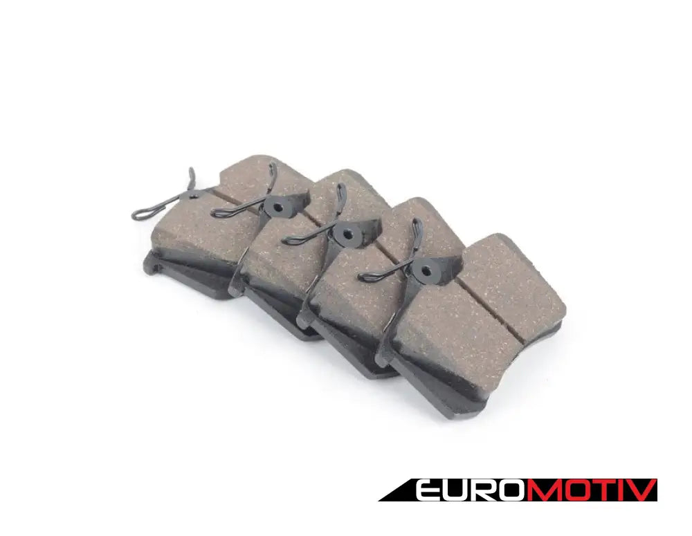 Rear Premium Ceramic Brake Pad Set