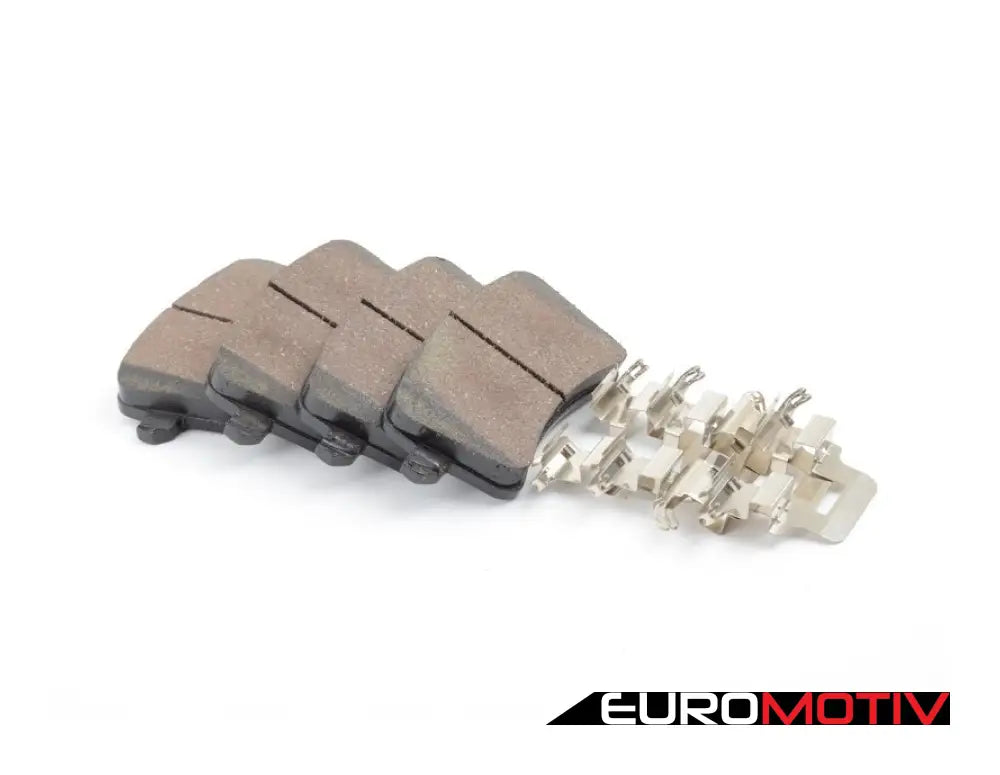 Rear Premium Ceramic Brake Pad Set