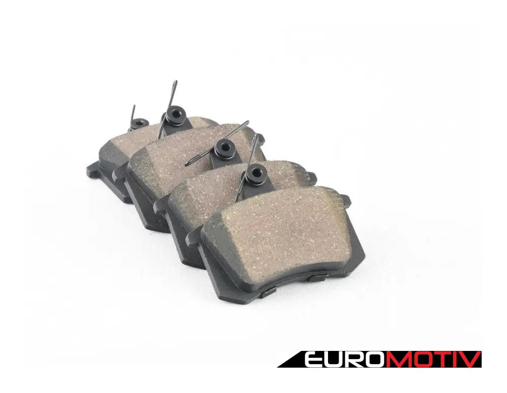 Rear Premium Ceramic Brake Pad Set