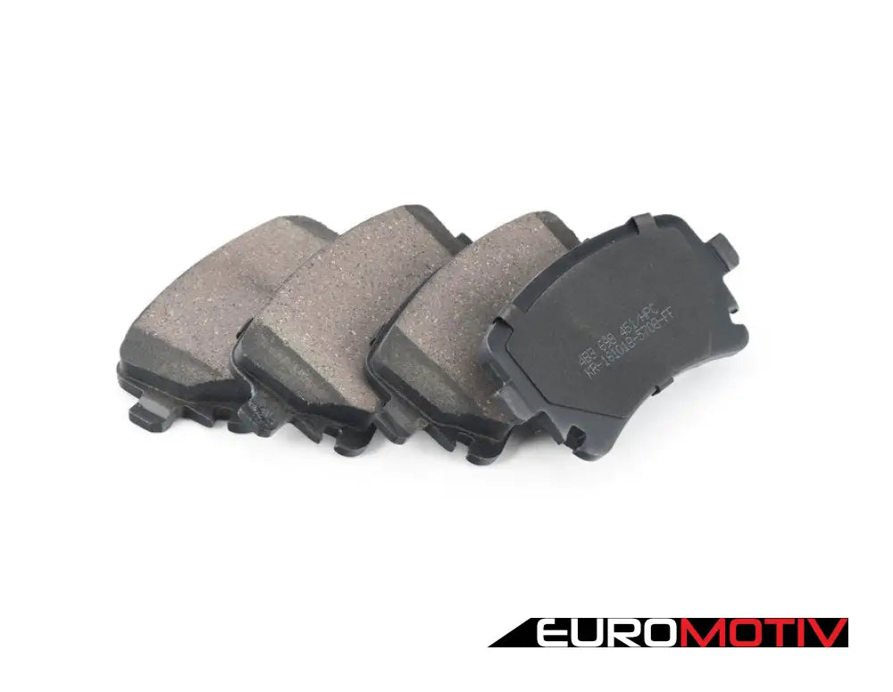 Rear Premium Ceramic Brake Pad Set