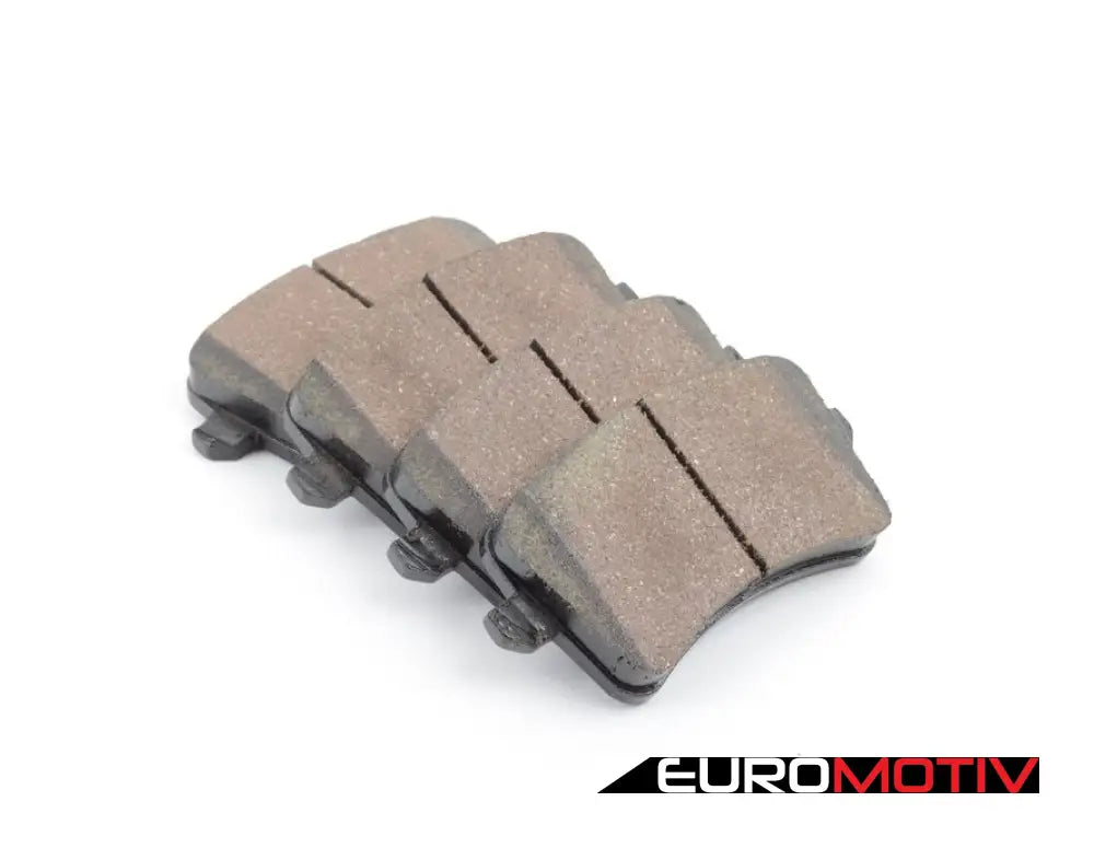 Rear Premium Ceramic Brake Pad Set