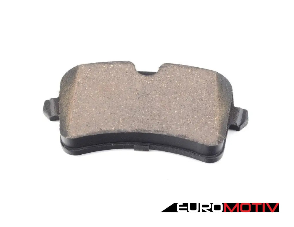 Rear Premium Ceramic Brake Pad Set