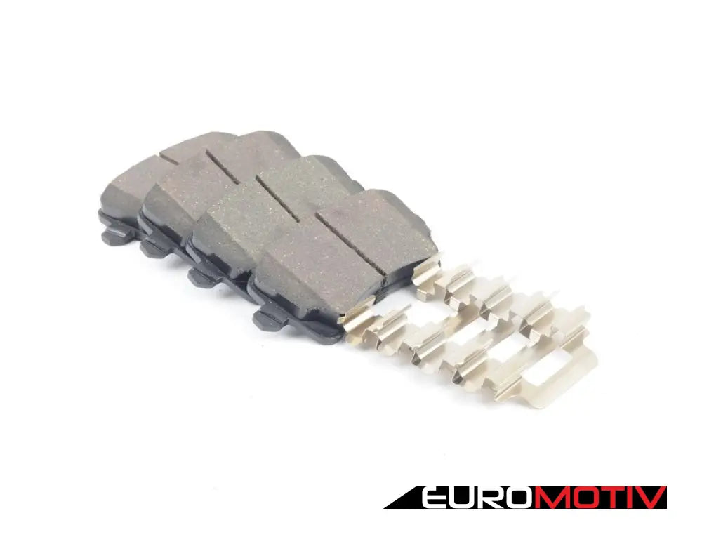 Rear Premium Ceramic Brake Pad Set