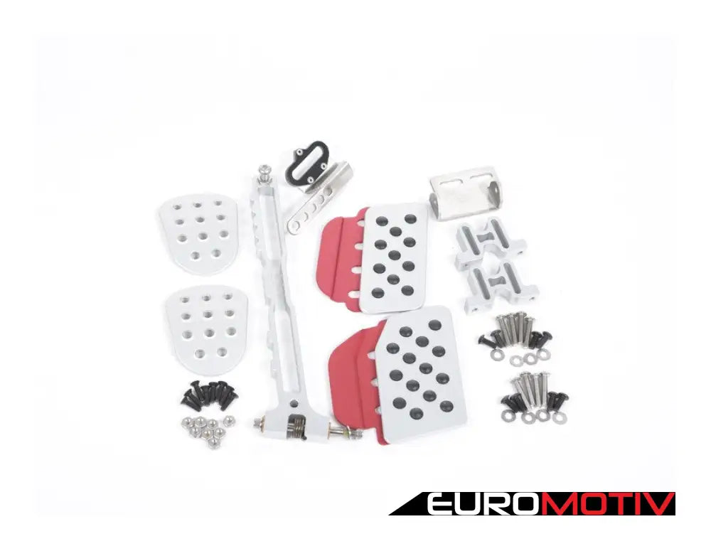 Rennline (Rev2) - 3Pc Pedal Set Perforated Silver Pedals / Red Extensions