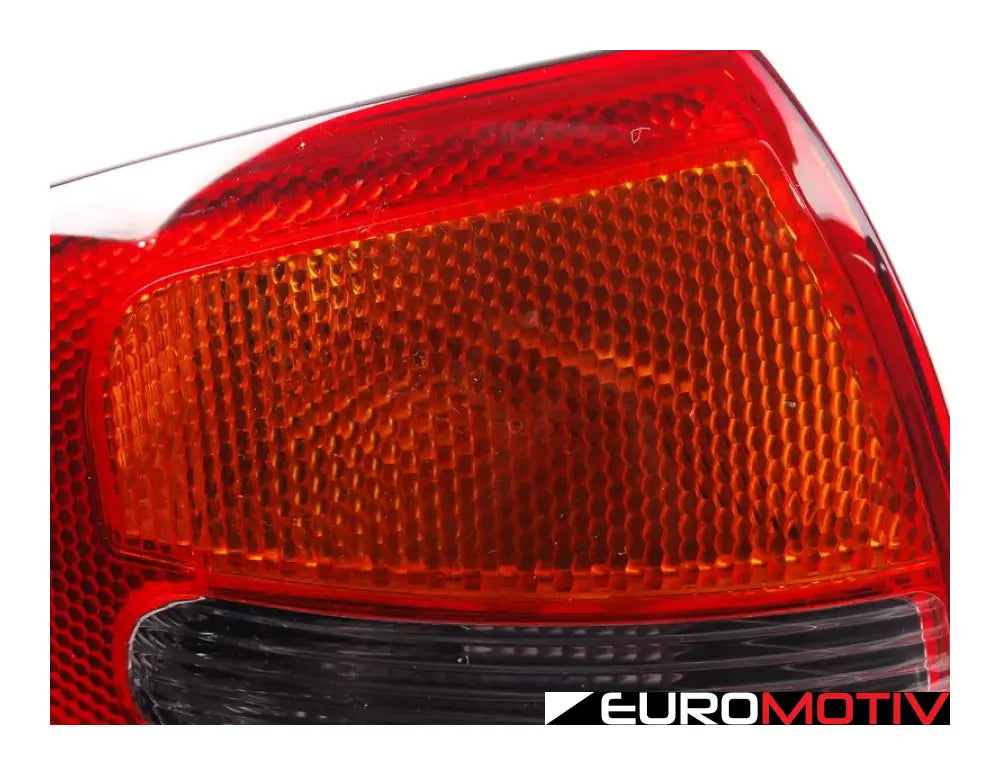 Tail Light Assembly - Left