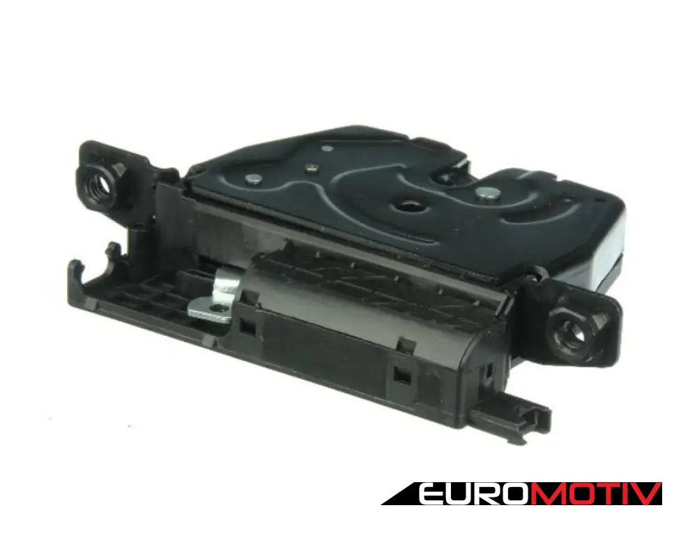 Trunk Lid Latch Mechanism