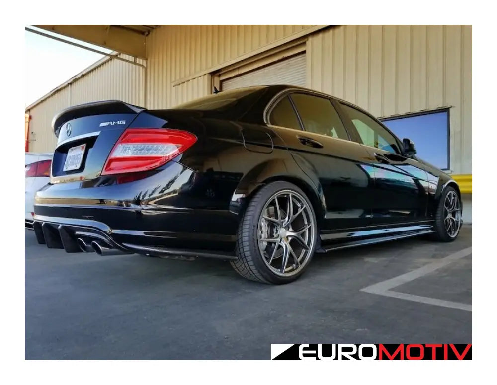 W204 Preface Carbon Fiber Diffuser