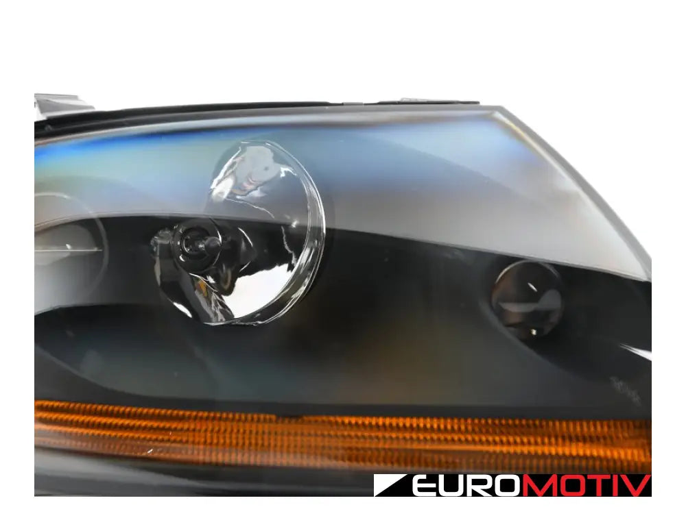 Xenon Headlight - Right